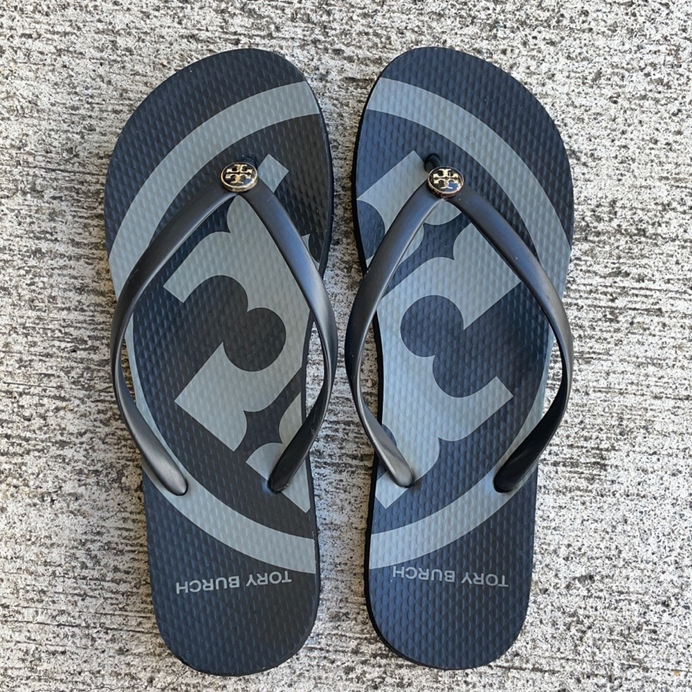 Tory Burch Emory black flip flop slippers 7